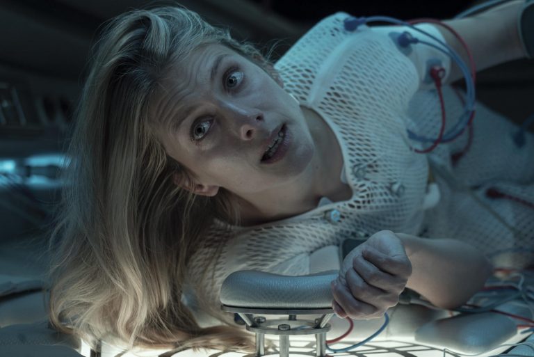 ‘OXYGEN’ TRAILER/POSTER: ALEXANDRE AJA’S NEW SCI-FI/HORROR THRILLER FOR NETFLIX