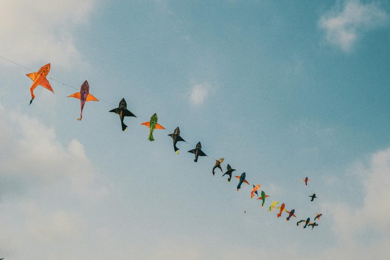 Assorted-color Kites